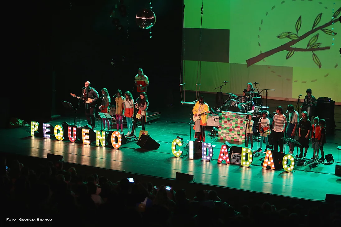 Cortejo e Brincadeiras Populares – Performance Artística - CEU