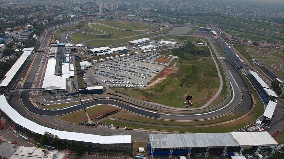 Como desbloquear e jogar no Autódromo de Interlagos em Gran