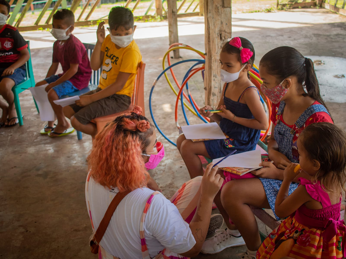 Jogos e brincadeiras tradicionais para meninos e meninas