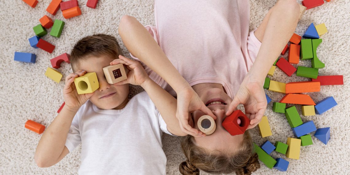 Jogos caseiros do passado podem entreter as crianças em casa